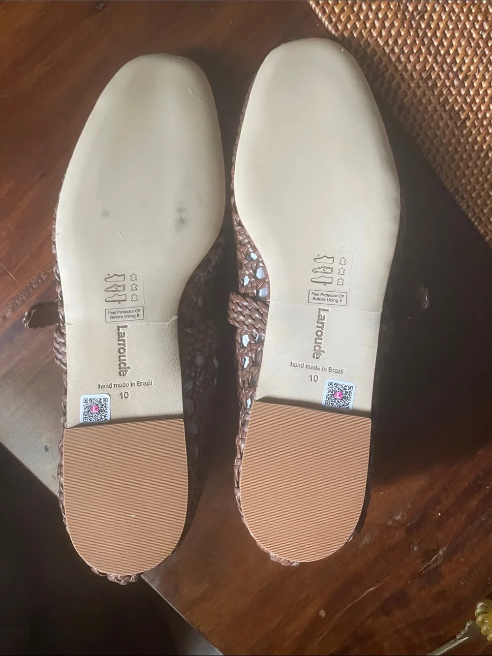 Larrude Verona ballet flats